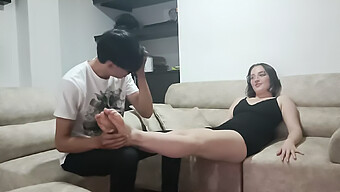 O Melhor Amigo Do Marido Me Fode E Goza Na Minha Cara