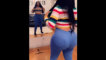 African-American And Latina Twerkers In High-Quality Video